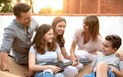 Fortaleciendo los Lazos con tu Adolescente: Consejos para Padres y Familiares